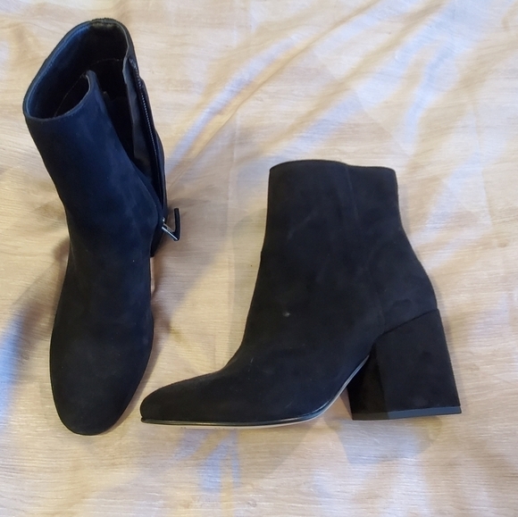 NWOB Sam Edelman Suede Booties - Picture 2 of 12